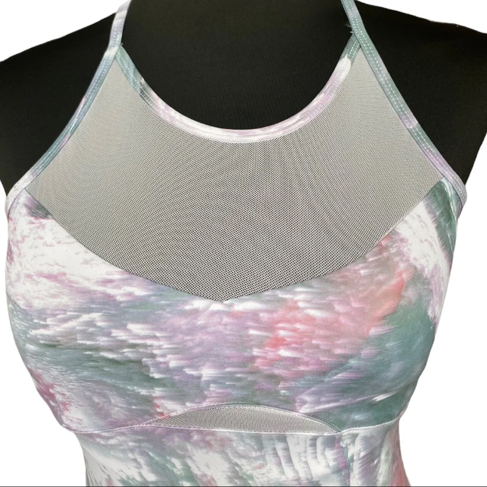 Fabletics Daphne Performance Tank - Picture 7 of 14